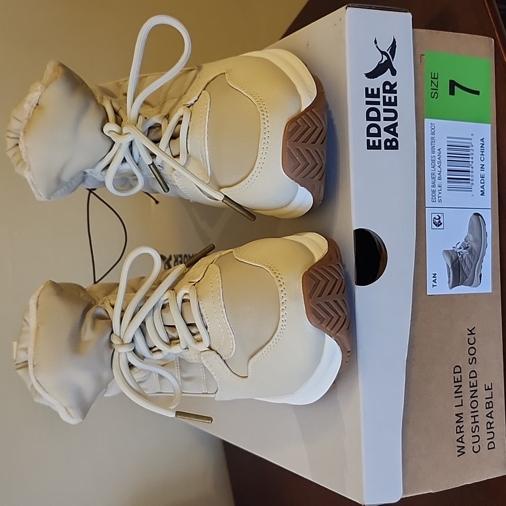 Eddie Bauer - Ladies Winter Boot- Brand New